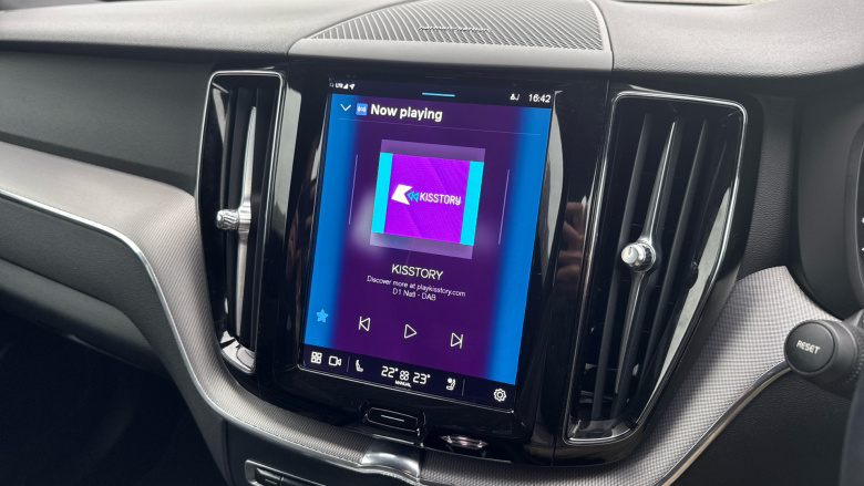 Volvo XC60 2.0 B4D Plus Dark 5dr AWD Geartronic Diesel Estate